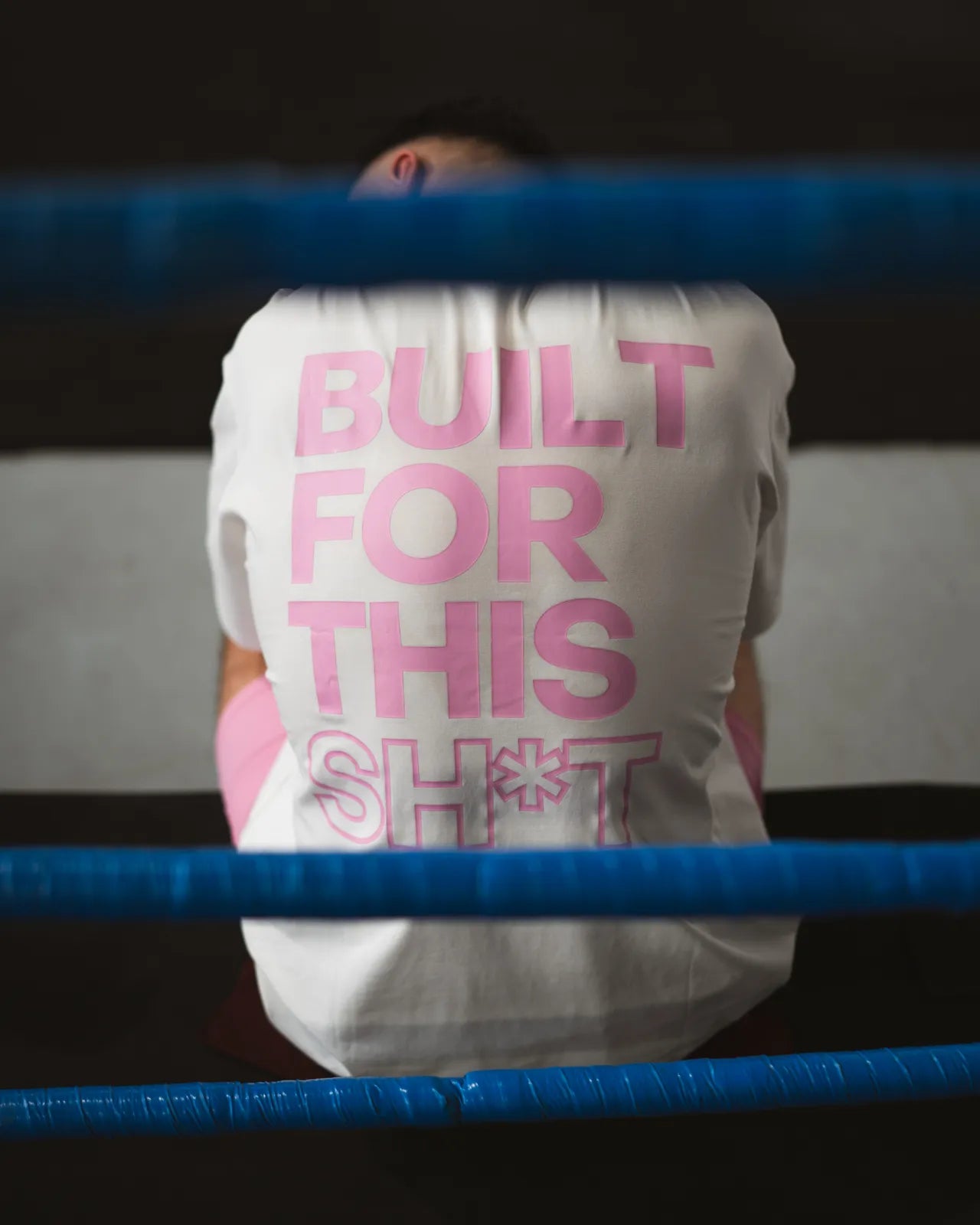 Conjunto Rosa · Camiseta Built For This Sh*t + Short Discipline