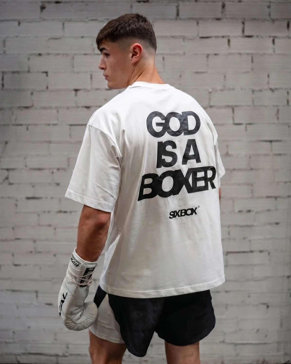 Camiseta God is a Boxer